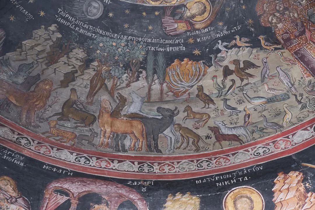 Τοιχογραφίες στὸν θόλο τοῦ ἐσωνάρθηκα